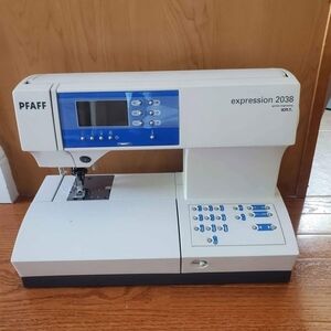 PFAFF Expression 2038 Sewing Machine Untested